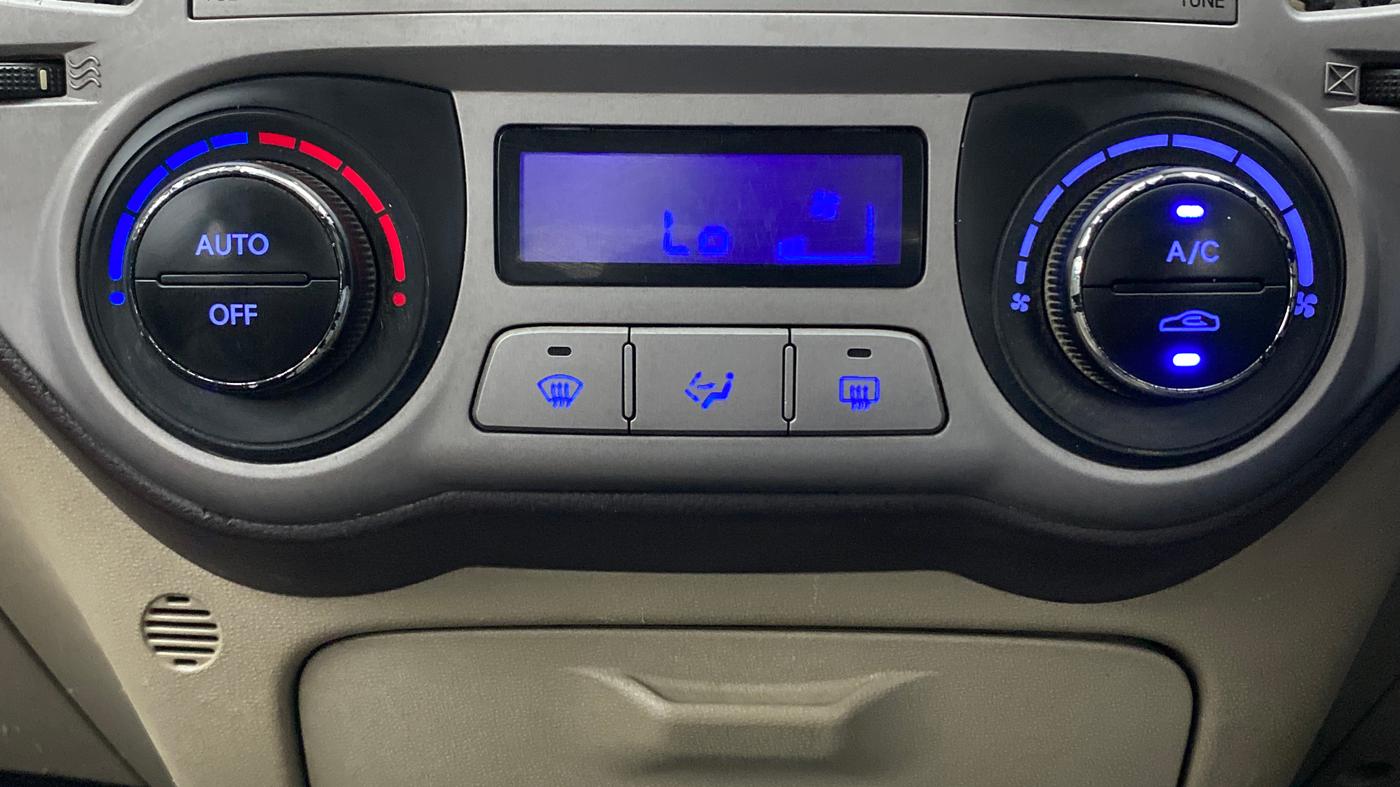 2011 Hyundai i20 MAGNA (O) 1.4 CRDI, Diesel, Manual, 90,988 km, Automatic Climate Control