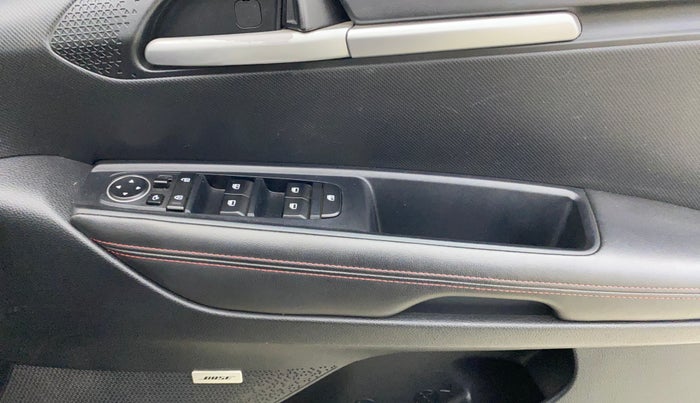 2020 KIA SONET GTX PLUS 1.0 IMT, Petrol, Manual, 27,512 km, Driver Side Door Panels Control