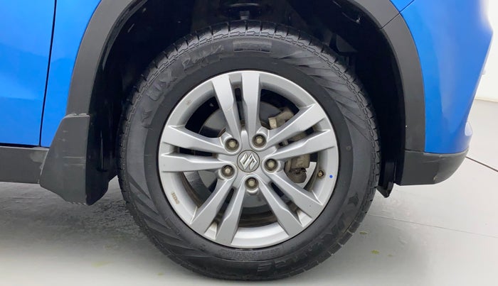 2016 Maruti Vitara Brezza ZDI PLUS DUAL TONE, Diesel, Manual, 42,261 km, Right Front Wheel