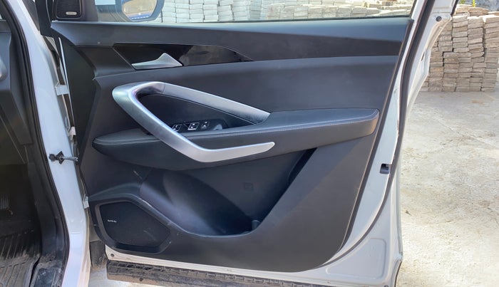 2020 MG HECTOR SHARP 1.5 DCT PETROL, Petrol, Automatic, 90,514 km, Driver Side Door Panels Control