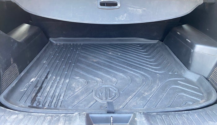 2020 MG HECTOR SHARP 1.5 DCT PETROL, Petrol, Automatic, 90,514 km, Boot Inside