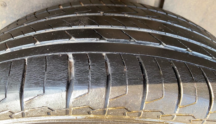 2020 MG HECTOR SHARP 1.5 DCT PETROL, Petrol, Automatic, 90,514 km, Left Rear Tyre Tread