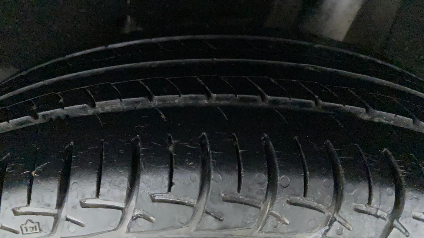2018 Maruti Baleno DELTA PETROL 1.2, Petrol, Manual, 51,413 km, Left Rear Tyre Tread