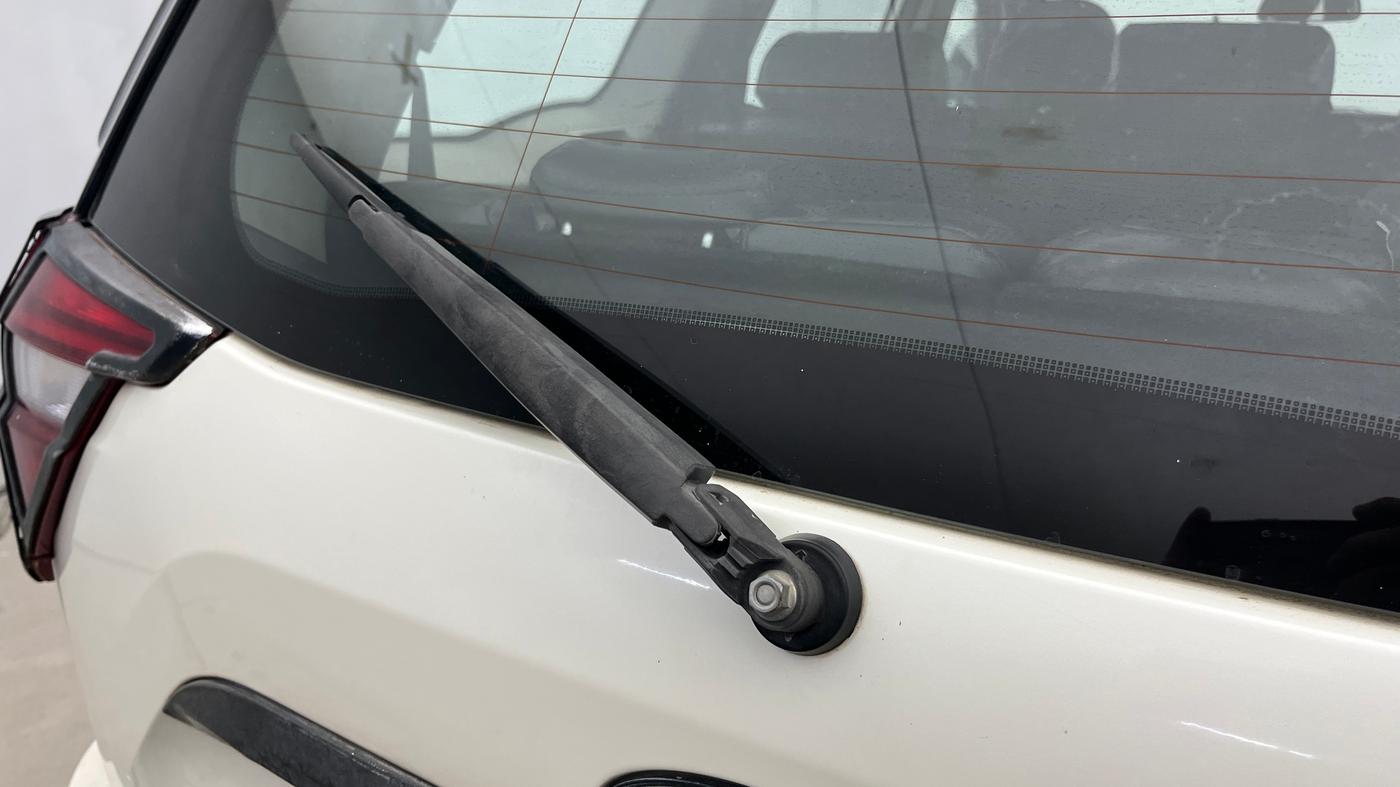 2020 Mahindra XUV500 W5, Diesel, Manual, 50 km, Rear Wiper