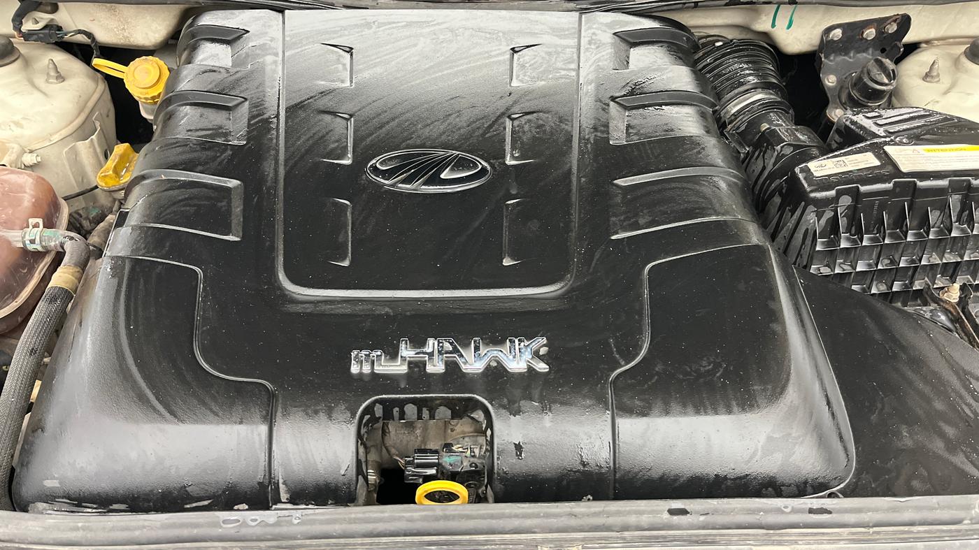 2020 Mahindra XUV500 W5, Diesel, Manual, 50 km, Engine View