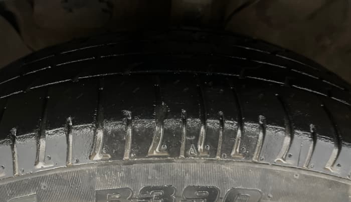 2016 Hyundai Creta SX PLUS 1.6 PETROL, Petrol, Manual, 69,960 km, Left Front Tyre Tread