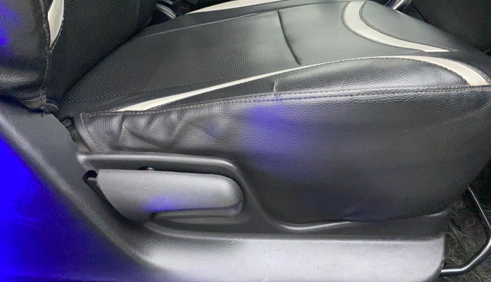 2013 Maruti Swift VXI, Petrol, Manual, 50,870 km, Driver Side Adjustment Panel