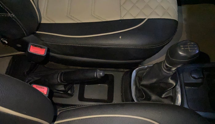 2019 Renault Kwid RXL, Petrol, Manual, 74,161 km, Gear Lever