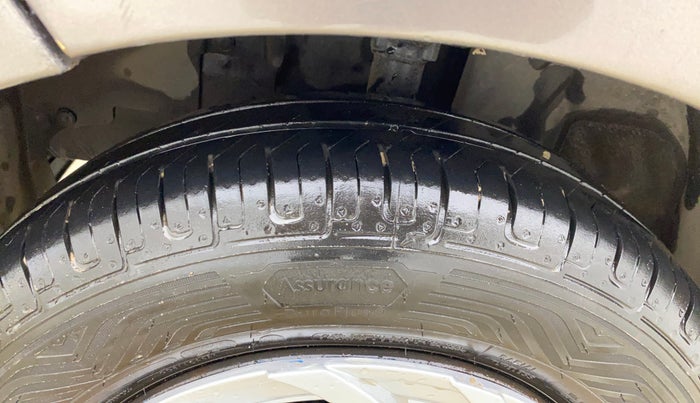 2017 Datsun Redi Go T (O), Petrol, Manual, 82,983 km, Left Front Tyre Tread