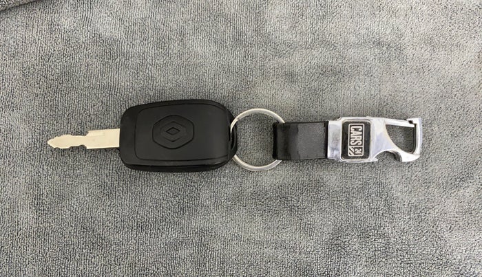 2015 Renault Kwid RXL, Petrol, Manual, 46,537 km, Key Close Up