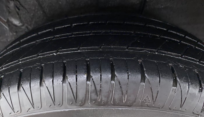 2011 Hyundai i20 ASTA 1.2, Petrol, Manual, 55,543 km, Right Rear Tyre Tread