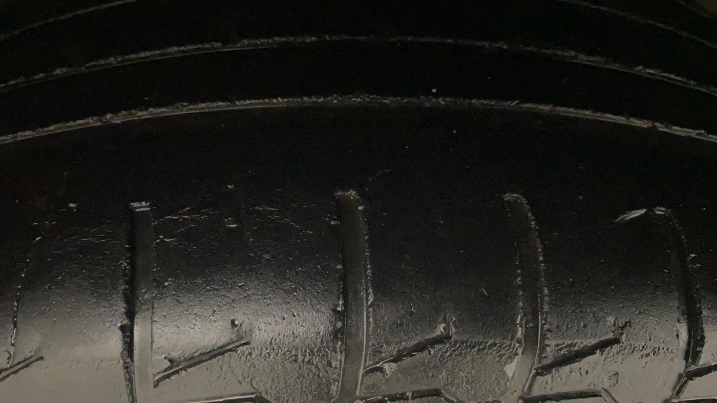 2020 Maruti S Cross ALPHA AT1.5, Petrol, Automatic, 31,990 km, Left Front Tyre Tread