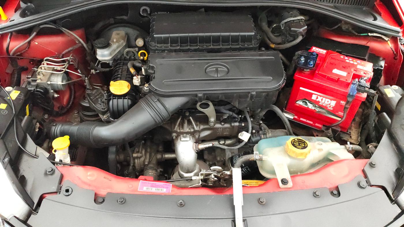 2020 Tata Tiago XZ PLUS DUAL TONE PETROL, Petrol, Manual, 35,421 km, Engine View