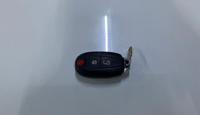 2020 Maruti Vitara Brezza VXI, Petrol, Manual, 82,275 km, Key Close Up