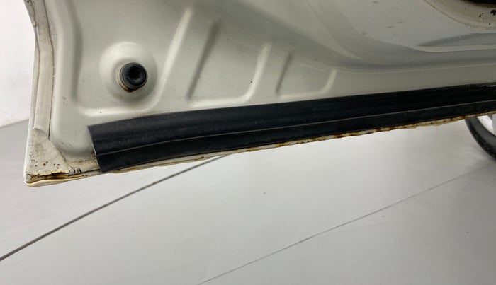 2015 Honda Jazz 1.2L I-VTEC S AT, Petrol, Automatic, 1,12,010 km, Front passenger door - Slight discoloration