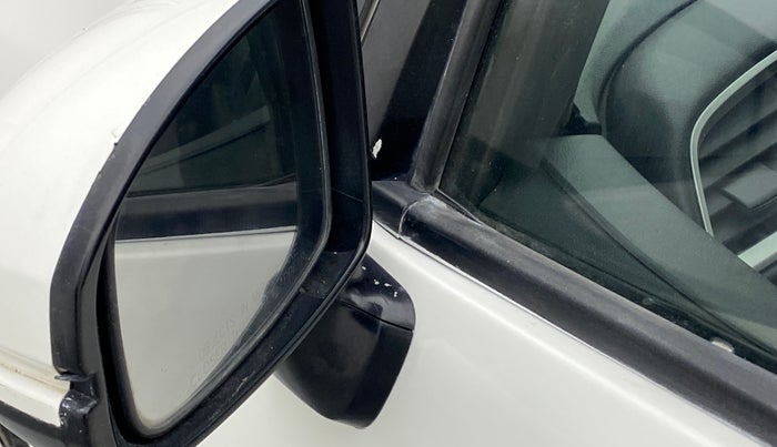 2015 Honda Jazz 1.2L I-VTEC S AT, Petrol, Automatic, 1,12,010 km, Left rear-view mirror - Mirror motor not working