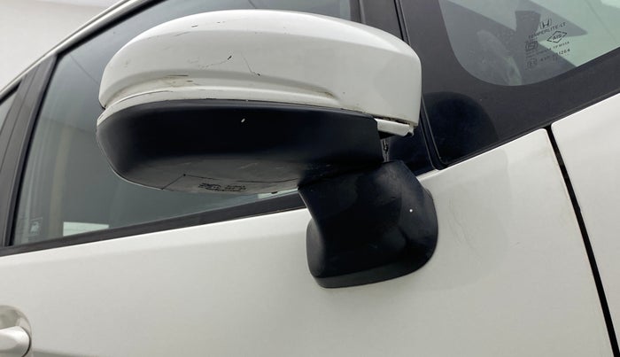 2015 Honda Jazz 1.2L I-VTEC S AT, Petrol, Automatic, 1,12,010 km, Right rear-view mirror - Cover has minor damage
