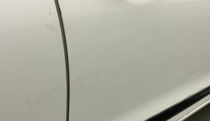 2016 Hyundai Elite i20 ASTA 1.2 (O), CNG, Manual, 47,304 km, Driver-side door - Minor scratches