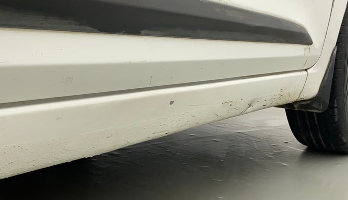 2016 Hyundai Elite i20 ASTA 1.2 (O), CNG, Manual, 47,304 km, Right running board - Paint is slightly faded