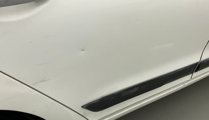 2016 Hyundai Elite i20 ASTA 1.2 (O), CNG, Manual, 47,304 km, Right rear door - Slightly dented