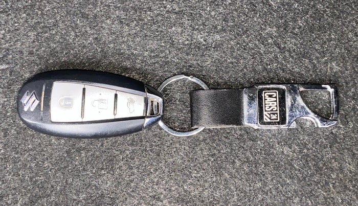 2015 Maruti Swift Dzire ZXI, Petrol, Manual, 25,170 km, Key Close Up