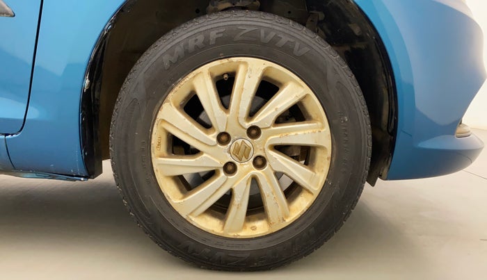 2015 Maruti Swift Dzire ZXI, Petrol, Manual, 25,170 km, Right Front Wheel