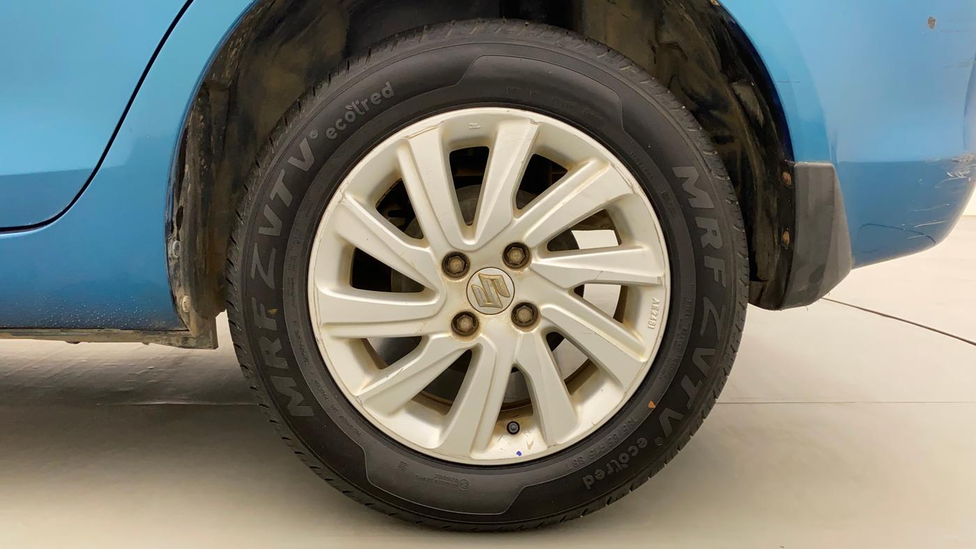 2015 Maruti Swift Dzire ZXI, Petrol, Manual, 25,170 km, Left Rear Wheel