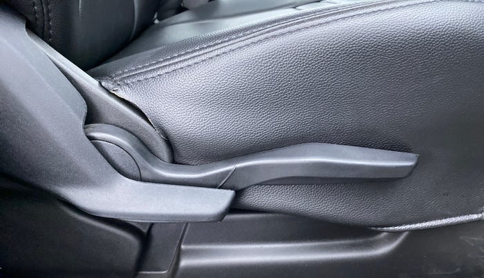 2020 Maruti XL6 ZETA SHVS, Petrol, Manual, 7,827 km, Driver Side Adjustment Panel
