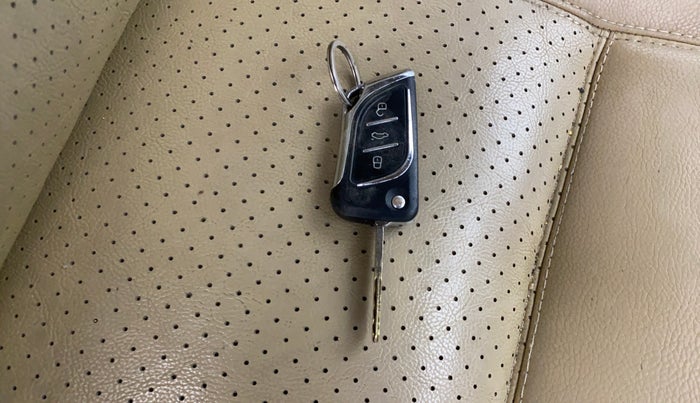 2017 Honda Jazz 1.2L I-VTEC V AT, Petrol, Automatic, 71,510 km, Key Close Up