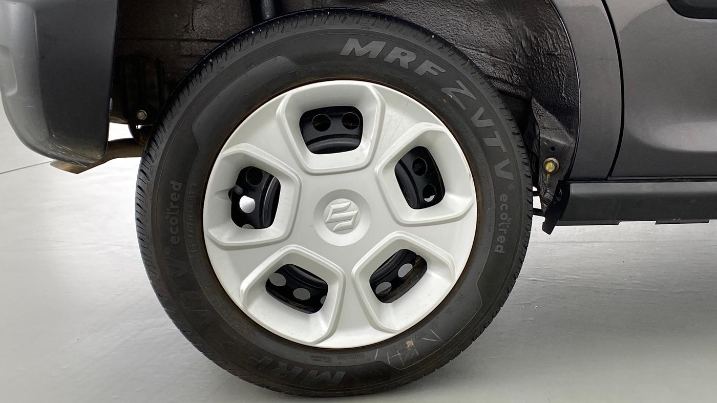 2019 Maruti S PRESSO VXI, Petrol, Manual, 27,221 km, Right Rear Wheel
