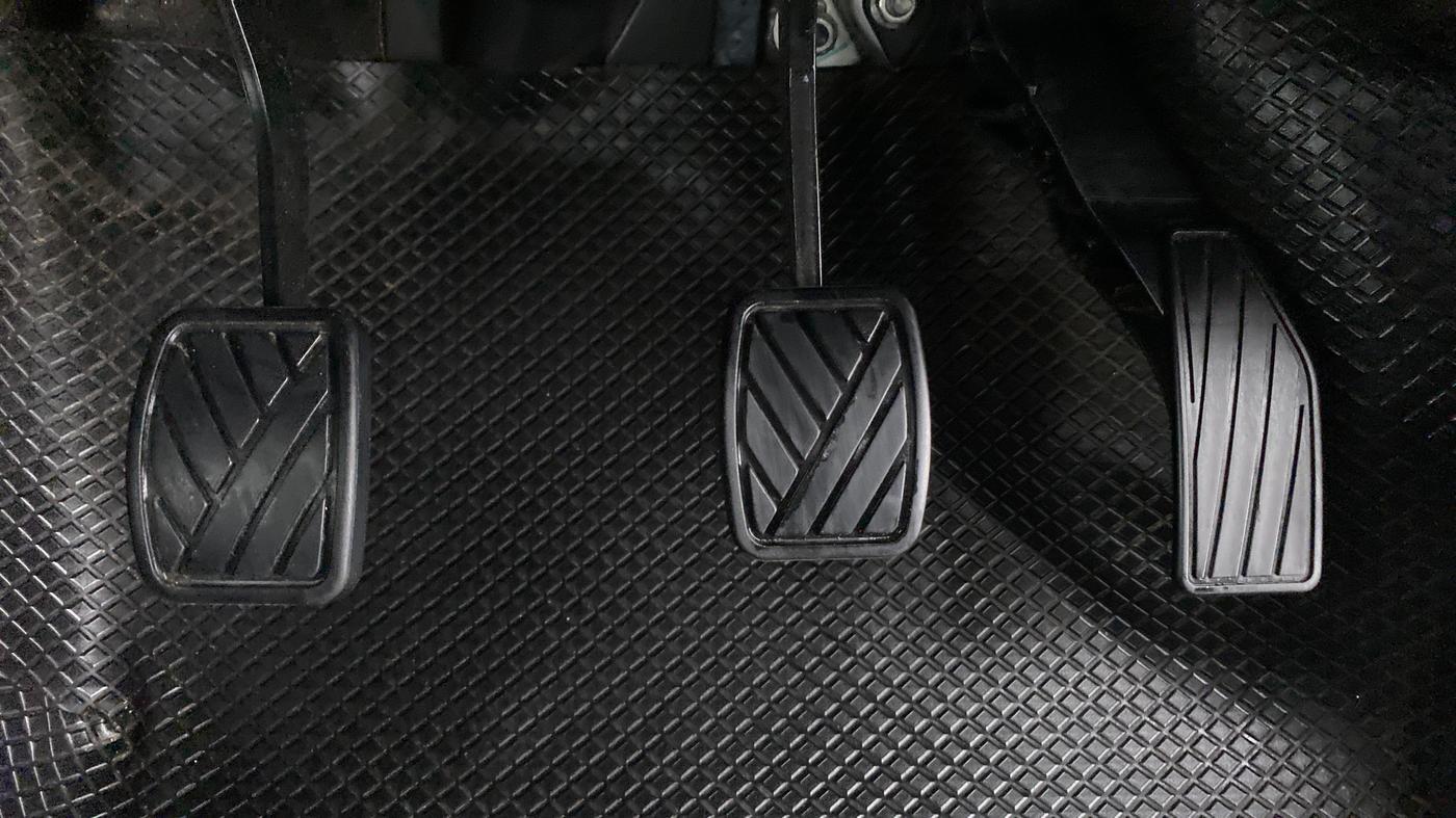 2019 Maruti S PRESSO VXI, Petrol, Manual, 27,221 km, Pedals