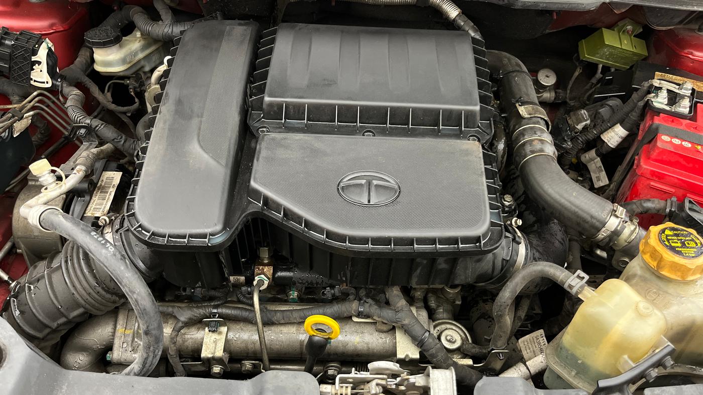 2019 Tata NEXON XZ PLUS DIESEL DUAL TONE, Diesel, Manual, 71,844 km, Engine View