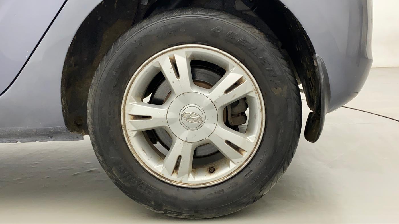 2011 Hyundai i20 ASTA 1.4 AT, Petrol, Automatic, 38,395 km, Left Rear Wheel