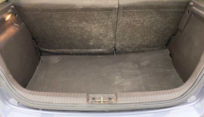 2011 Hyundai i20 ASTA 1.4 AT, Petrol, Automatic, 38,395 km, Boot Inside