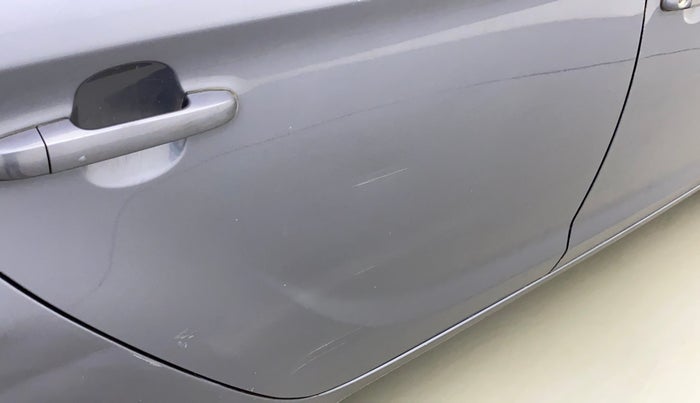 2011 Hyundai i20 ASTA 1.4 AT, Petrol, Automatic, 38,395 km, Right rear door - Slightly dented