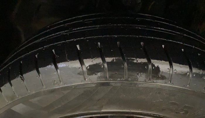 2022 Tata PUNCH ACCOMPLISHED MT, Petrol, Manual, 11,764 km, Left Front Tyre Tread