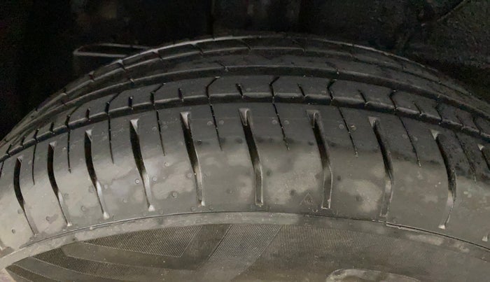 2022 Tata PUNCH ACCOMPLISHED MT, Petrol, Manual, 11,764 km, Right Rear Tyre Tread