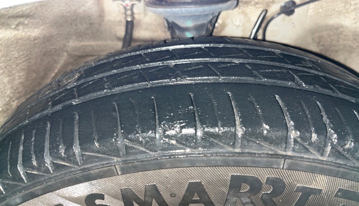 2020 Maruti Alto LXI, Petrol, Manual, 76,857 km, Right Front Tyre Tread