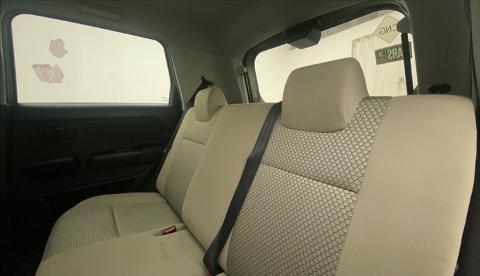 2020 Maruti New Wagon-R LXI CNG 1.0, CNG, Manual, 13,043 km, Right Side Rear Door Cabin
