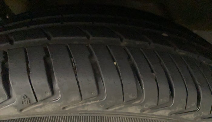 2020 Maruti New Wagon-R LXI CNG 1.0, CNG, Manual, 13,043 km, Left Rear Tyre Tread