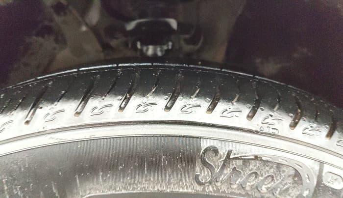 2024 Hyundai Tucson SIGNATURE 2.0 AT PETROL, Petrol, Automatic, 31,495 km, Right Front Tyre Tread
