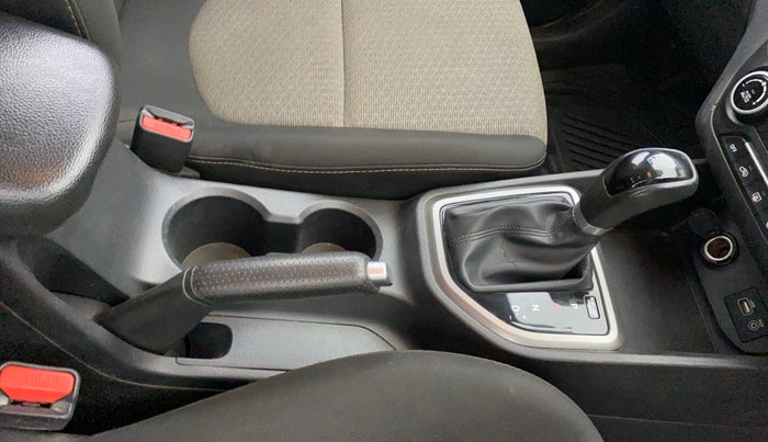 2017 Hyundai Creta SX PLUS AT 1.6 PETROL, Petrol, Automatic, 54,240 km, Gear Lever