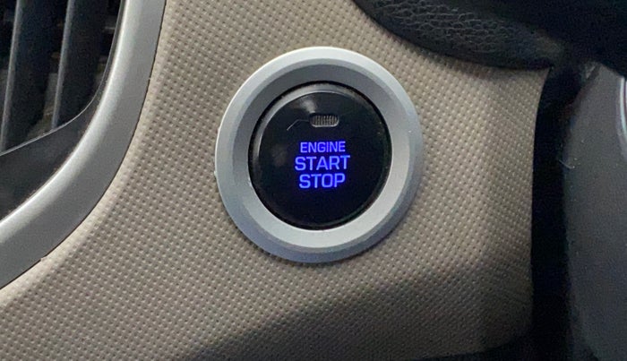 2017 Hyundai Creta SX PLUS AT 1.6 PETROL, Petrol, Automatic, 54,240 km, Keyless Start/ Stop Button