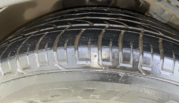 2017 Hyundai Creta SX PLUS AT 1.6 PETROL, Petrol, Automatic, 54,240 km, Left Front Tyre Tread