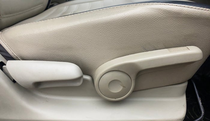 2016 Maruti Celerio ZXI (O), Petrol, Manual, 78,383 km, Driver Side Adjustment Panel