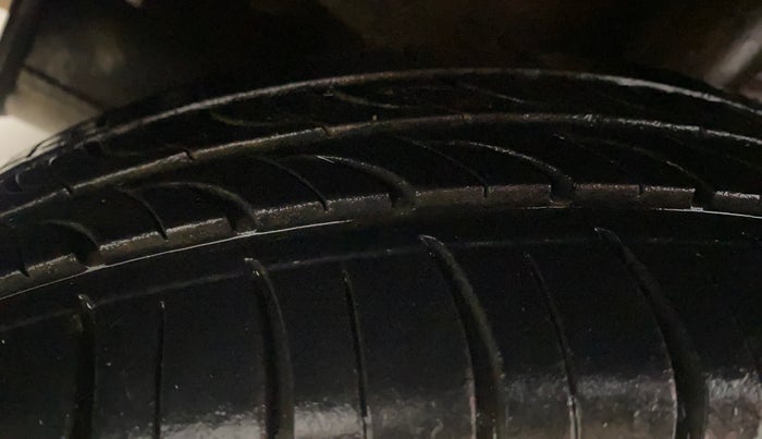 2016 Maruti Celerio ZXI (O), Petrol, Manual, 78,383 km, Left Rear Tyre Tread
