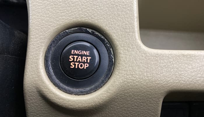 2015 Maruti Ciaz ZXI, Petrol, Manual, 1,02,616 km, Keyless Start/ Stop Button
