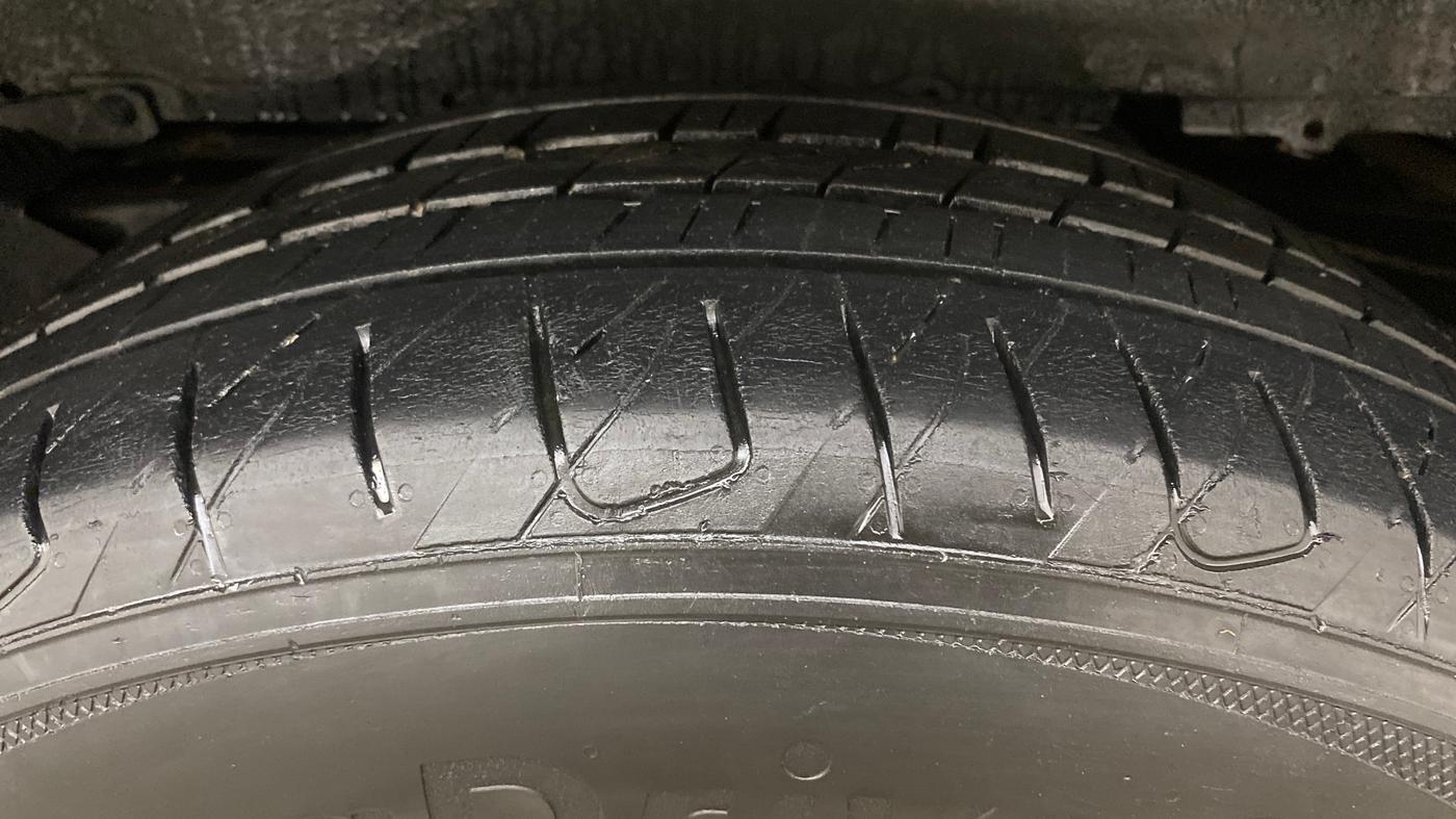 2024 Mahindra SCORPIO CLASSIC S11 7STR, Diesel, Manual, 32,413 km, Left Rear Tyre Tread