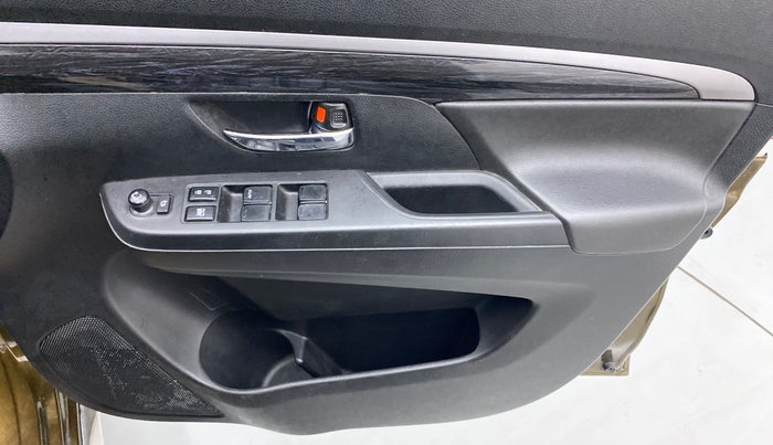 2019 Maruti XL6 ALPHA AT SHVS, Petrol, Automatic, 14,327 km, Driver Side Door Panels Control