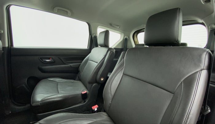 2019 Maruti XL6 ALPHA AT SHVS, Petrol, Automatic, 14,327 km, Right Side Rear Door Cabin